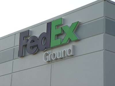 FedEx1_400x300-242-800-600-100