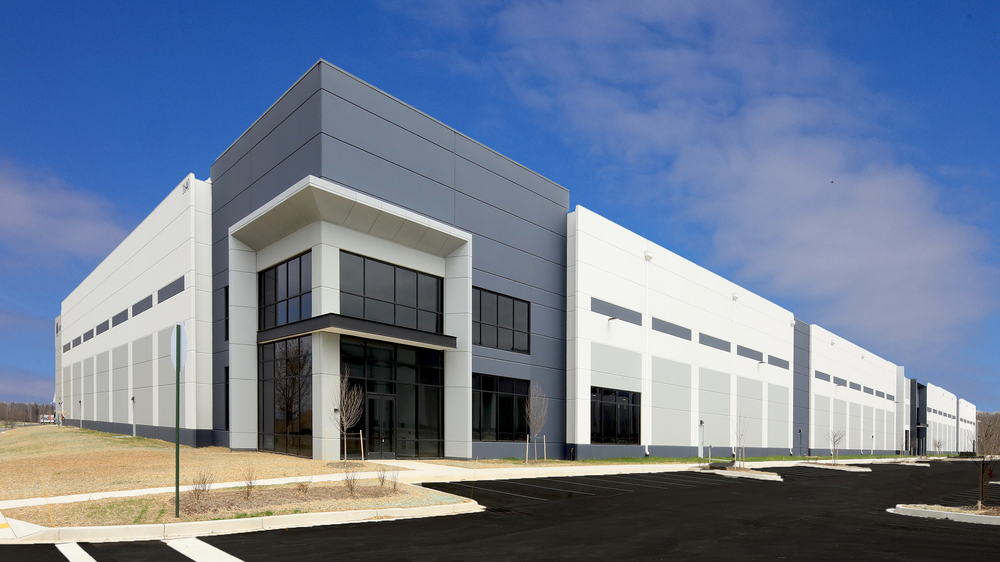 Hanover Warehouses Ext 5160 031926 Lkg NE-1000x563-932434f