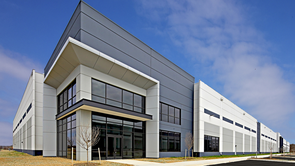Hanover Warehouses Ext 5162 031926 Lkg NE-1000x563-e66c96a